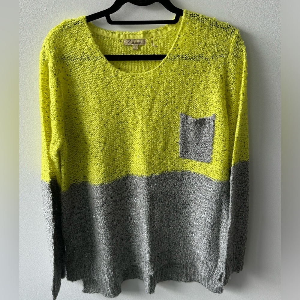 Color-block Sequined Sweater - Picture 3 of 6